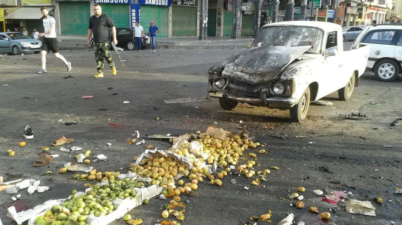 זירת פיגוע התאבדות שביצע ארגון דאעש בעיר א-סווידא בסוריה, 25 ביולי 2018 זירת פיגוע התאבדות שביצע ארגון דאעש בעיר א-סווידא בסוריה, 25 ביולי 2018