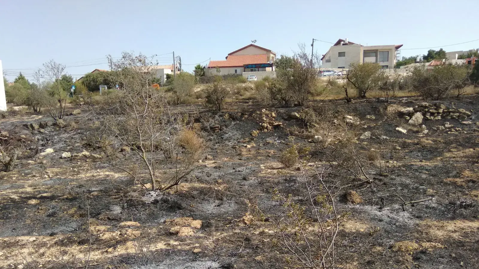 נזקי שריפה בהתנחלות כרמי צור שבגוש עציון, 25 ביולי 2018 נזקי שריפה בהתנחלות כרמי צור שבגוש עציון, 25 ביולי 2018