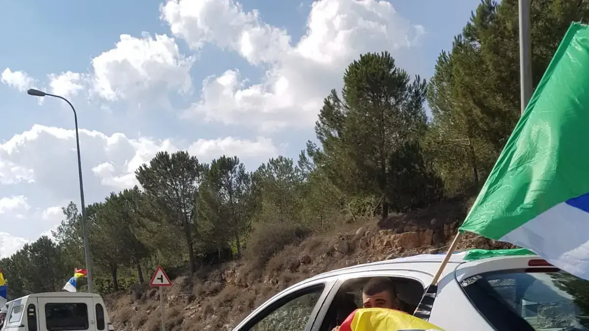 עצרת הזדהות דרוזית עם הדרוזים בסוריה בקבר נבי שועייב לאחר פיגועי דאעש בא-סווידא, 28 ביולי 2018 עצרת הזדהות דרוזית עם הדרוזים בסוריה בקבר נבי שועייב לאחר פיגועי דאעש בא-סווידא, 28 ביולי 2018