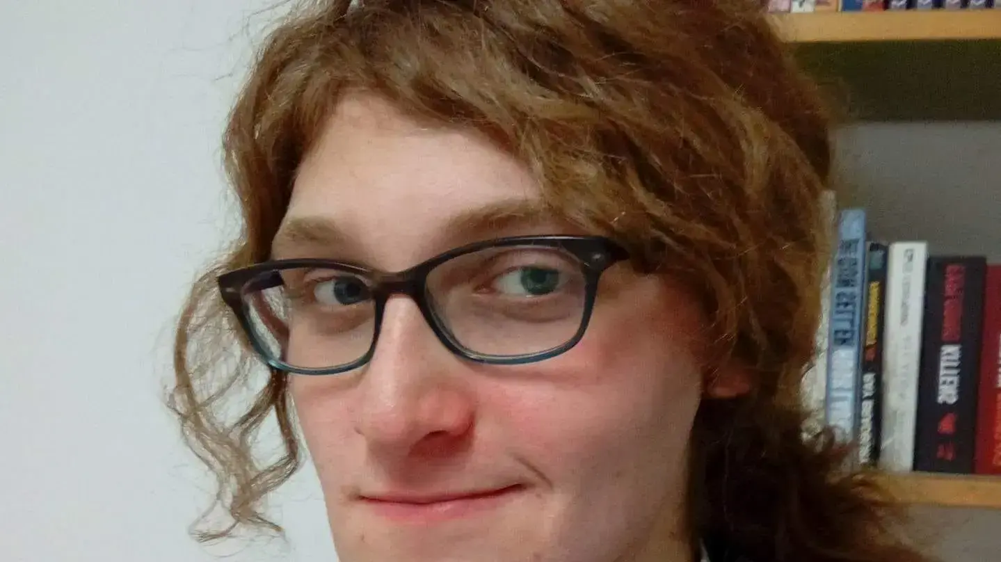 אלה אמסט אלה אמסט