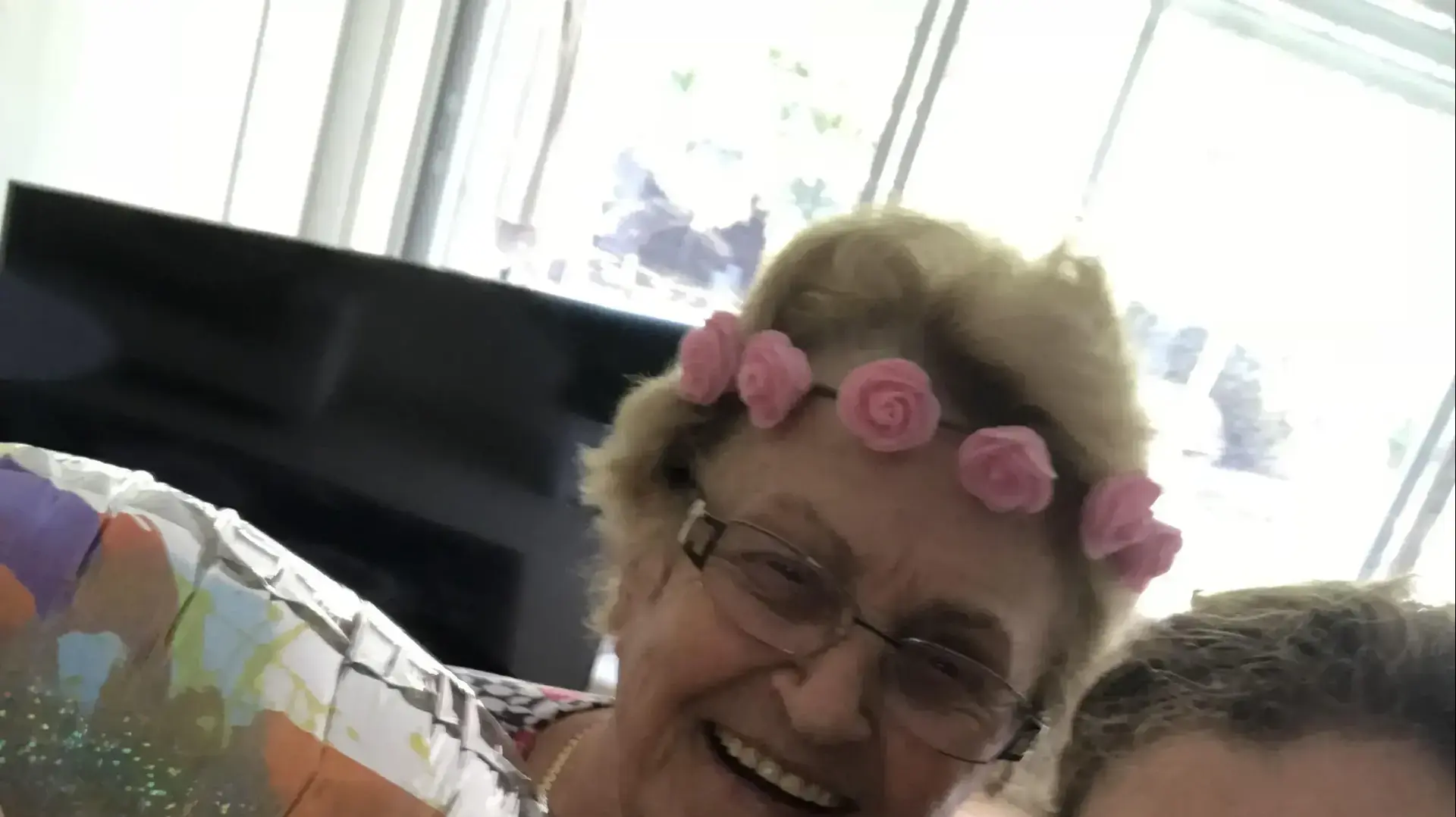 רוני מרחבי וסבתא נטי רוני מרחבי וסבתא נטי