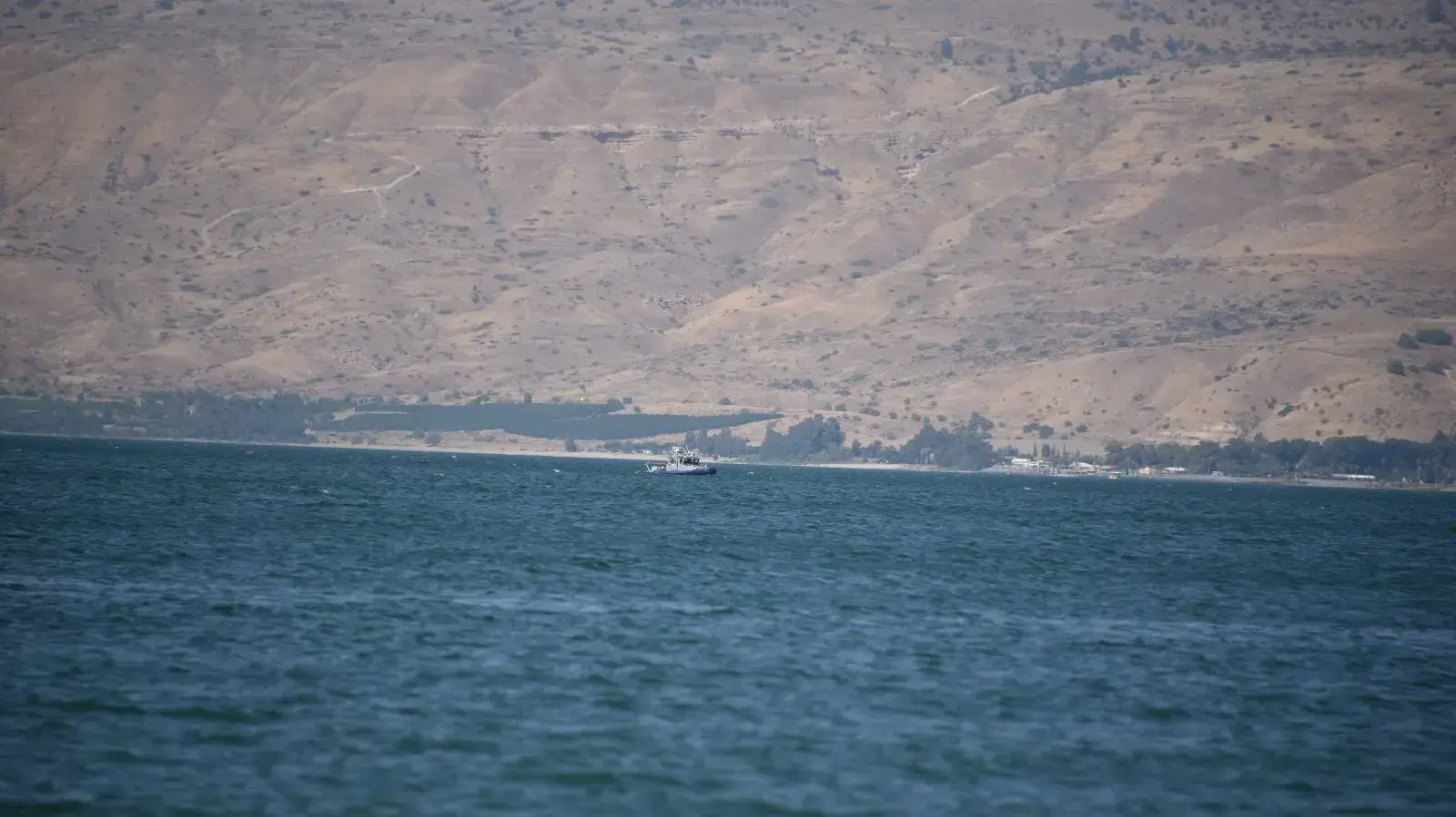 החיפושים אתמול אחר פארס כאמל נסאר, הנעדר באגם הכנרת שגופתו אותרה הבוקר החיפושים אתמול אחר פארס כאמל נסאר, הנעדר באגם הכנרת שגופתו אותרה הבוקר