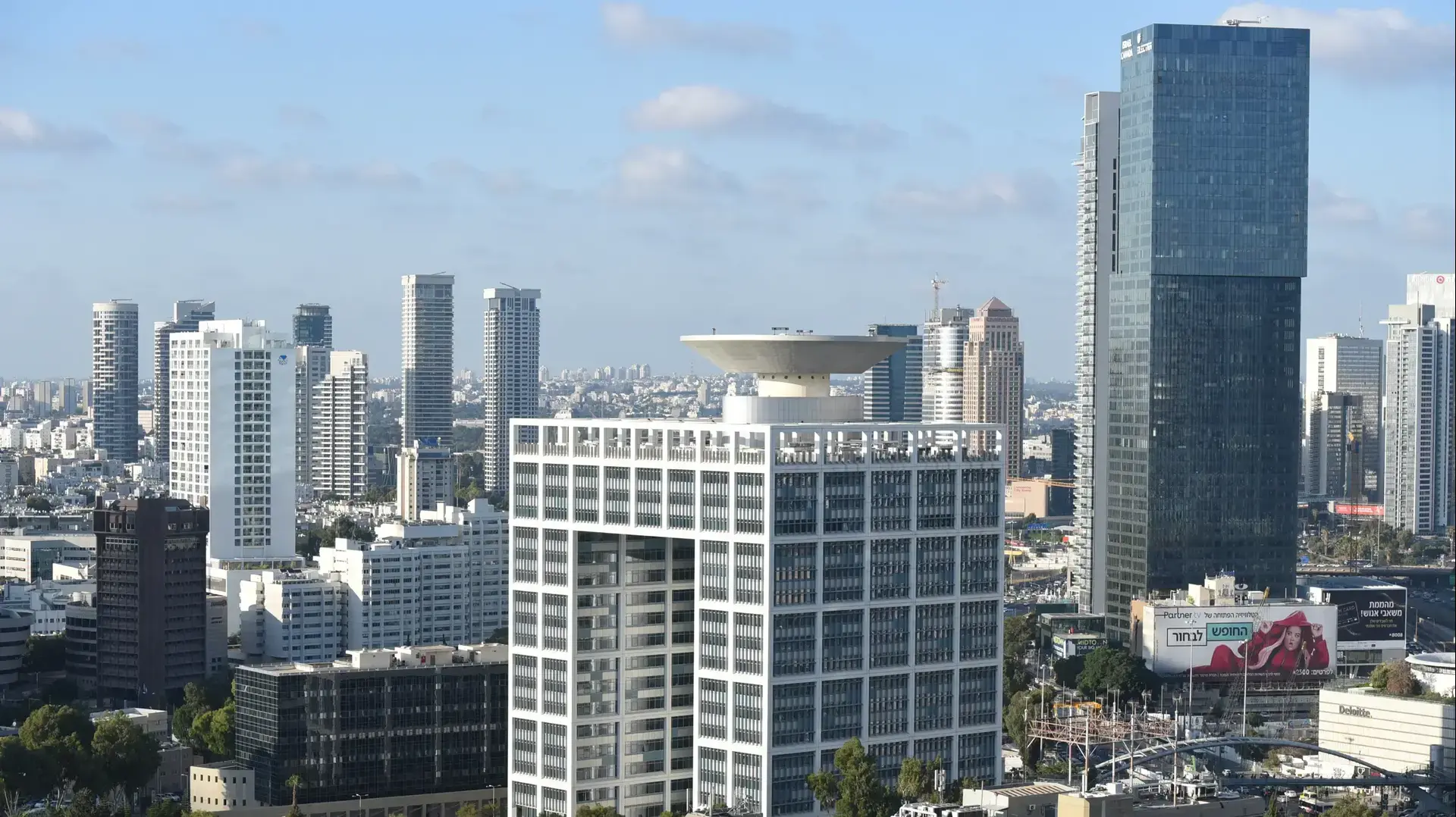 נדל"ן בניינים שרונה הקריה תל אביב