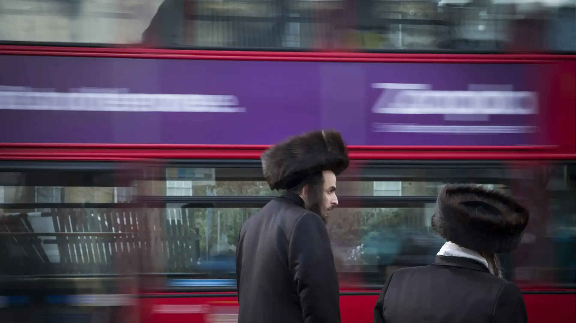 חרדים בשכונת סטמפורד היל בלונדון, בריטניה, 2015 חרדים בשכונת סטמפורד היל בלונדון, בריטניה, 2015