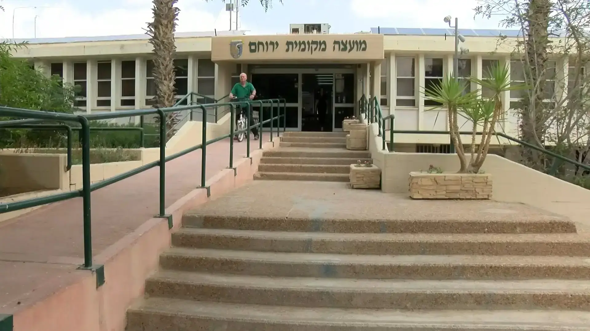 זמן בחירות בירוחם - המירוץ מתחמם ותושבי העיר משוועים לשינוי: "ההנהגה הקודמת ציירה מציאות שלא קיימת"