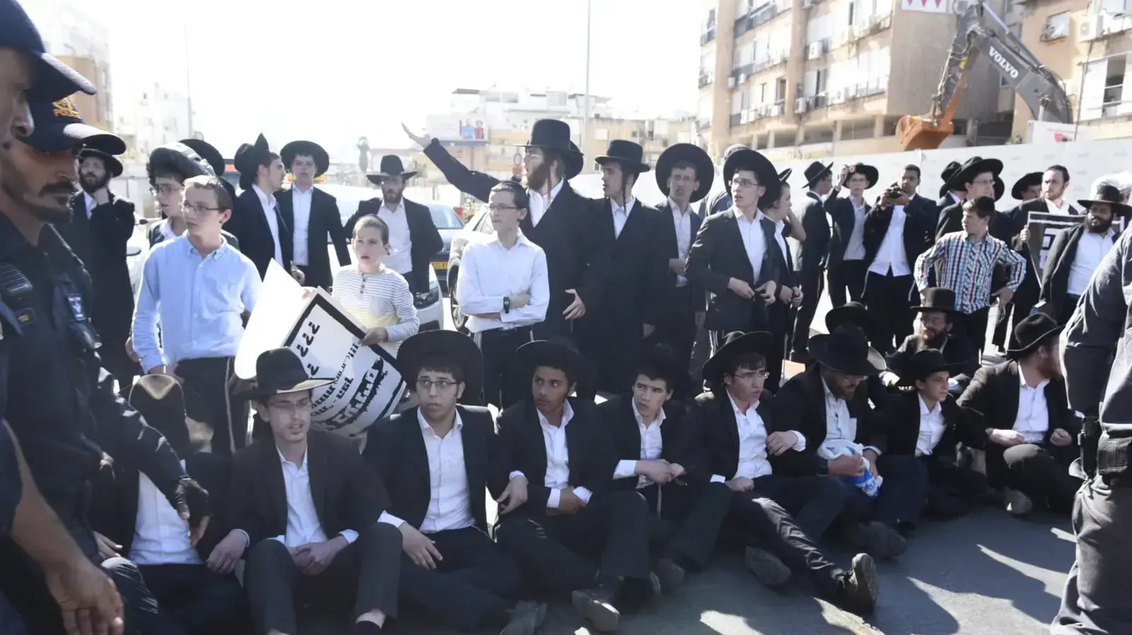 הפגנת חרדים כנגד מעצר עריקים, בני ברק , 6 באוגוסט 2018 הפגנת חרדים כנגד מעצר עריקים, בני ברק , 6 באוגוסט 2018