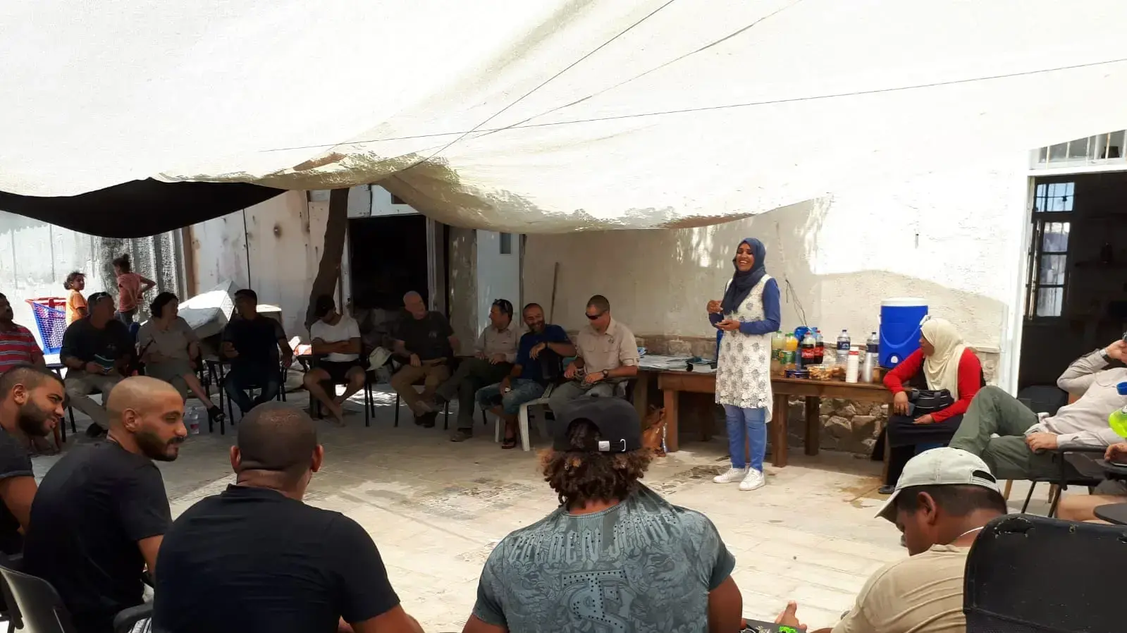 תדרוך דייגים בג'סר א-זרקא שלל דגים שנתפסו בכנרת בדייג לא חוקי תדרוך דייגים בג'סר א-זרקא שלל דגים שנתפסו בכנרת בדייג לא חוקי