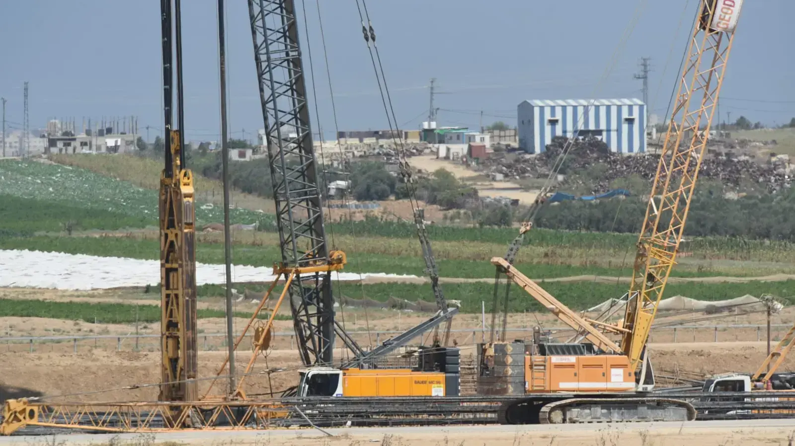 כלים הנדסיים של צה"ל בגבול עזה 9 באוגוסט 2018 כלים הנדסיים של צה"ל בגבול עזה 9 באוגוסט 2018
