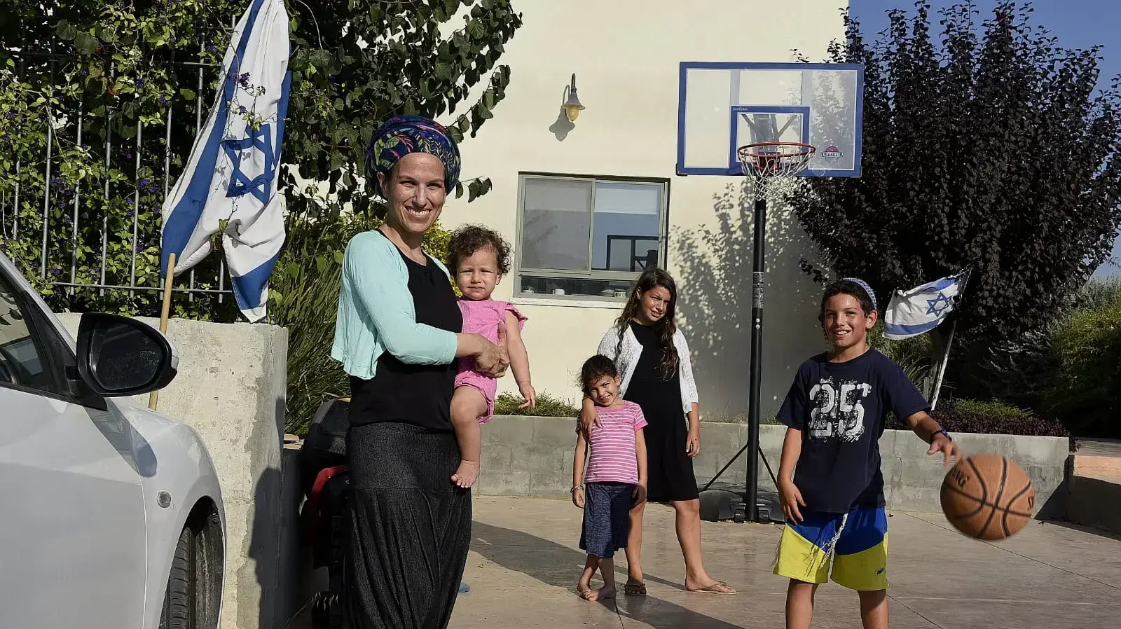 משפחת סמיט בקיבוץ סעד משפחת סמיט בקיבוץ סעד