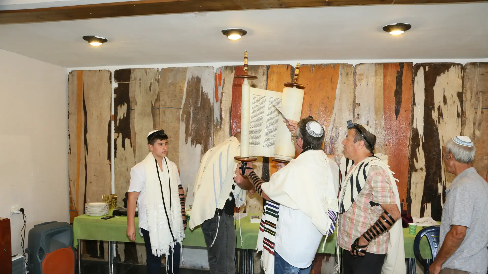 חגיגת בר מצווה של אוהד משי בצל ירי הקאסמים חגיגת בר מצווה של אוהד משי בצל ירי הקאסמים