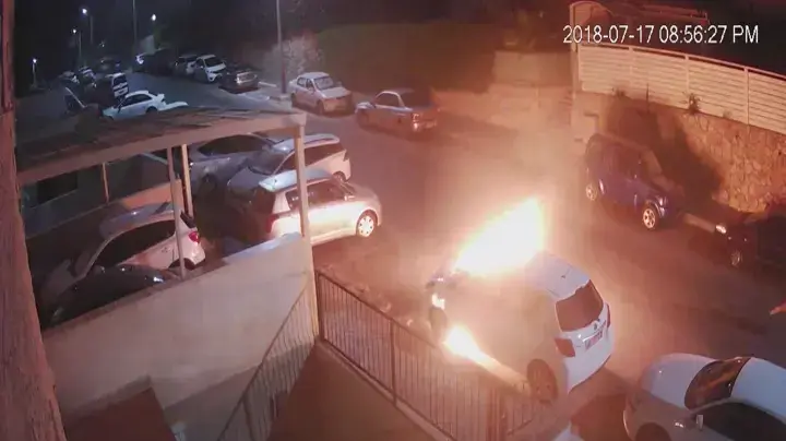 תושב נצרת עילית הצית ניידת משטרה, 17 ביולי 2018