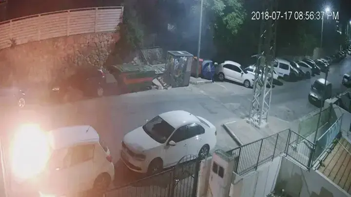 תושב נצרת עילית הצית ניידת משטרה, 17 ביולי 2018 תושב נצרת עילית הצית ניידת משטרה, 17 ביולי 2018