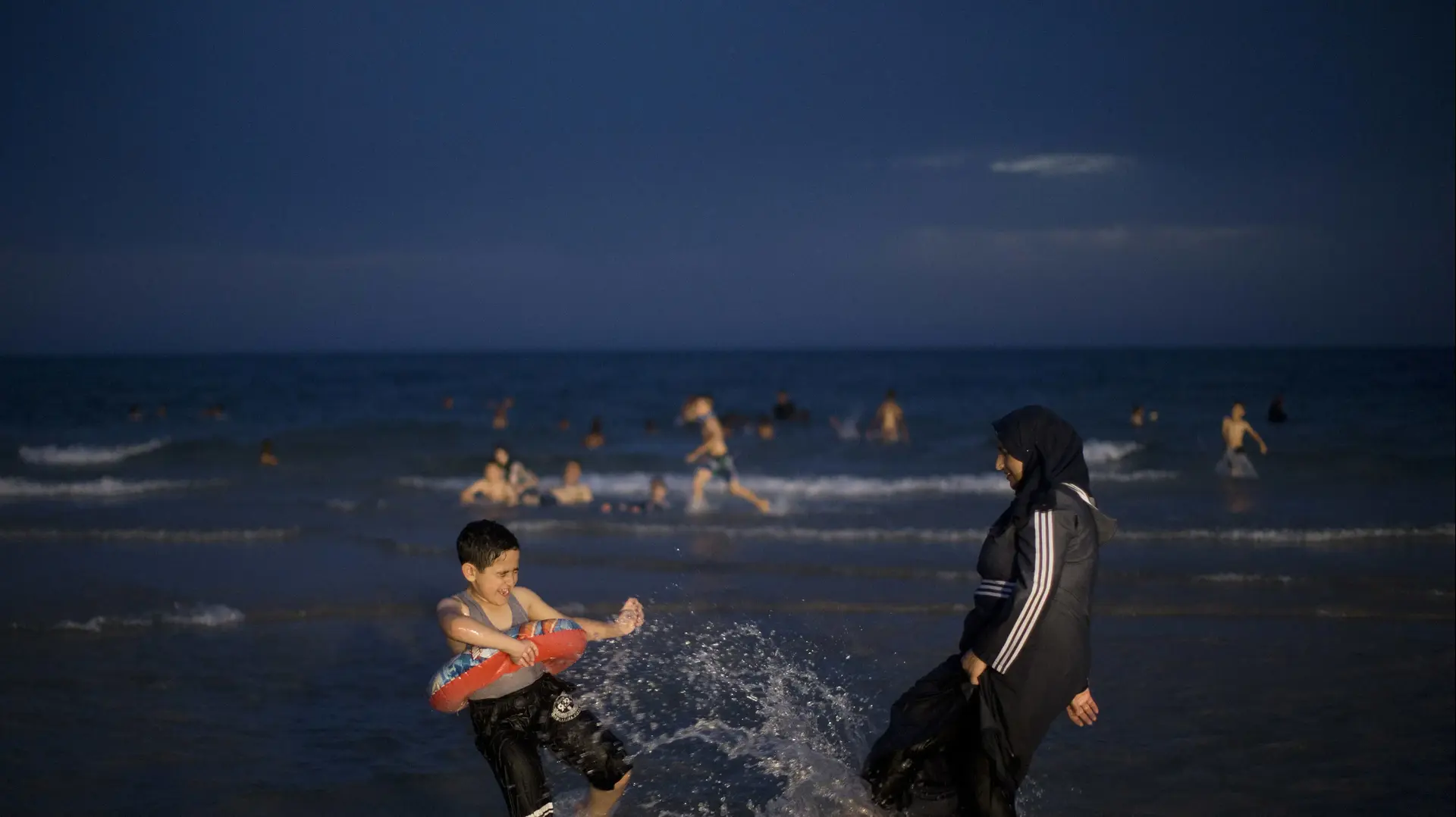 חוף הים בתל אביב, 16 ביוני 2018 חוף הים בתל אביב, 16 ביוני 2018
