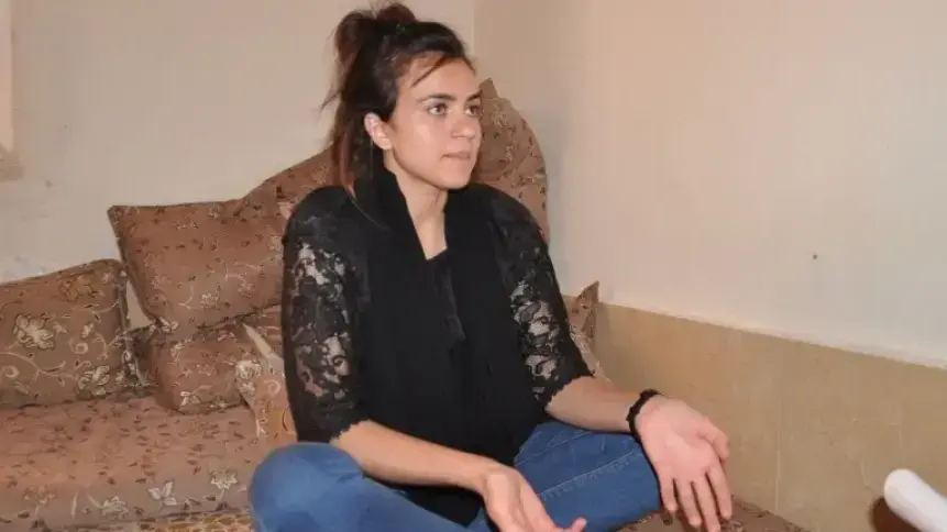 נערה יזידית שהייתה בשבי דאעש, ברחה לגרמניה ונתקלה בחוטף שלה, בריאיון ממחנה עקורים בחבל הכורדי בעיראק, אוגוסט 2018