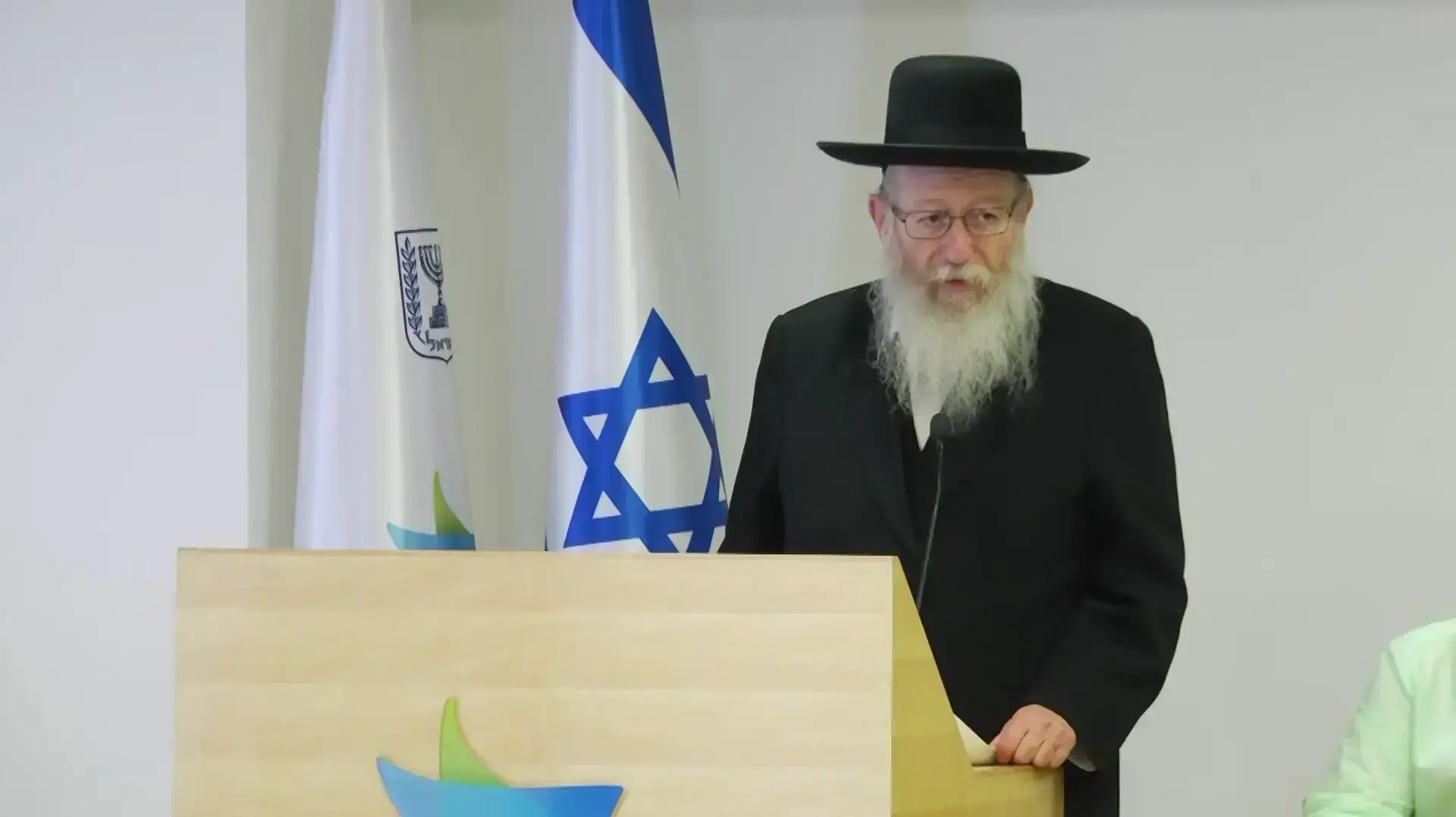 "242 נדבקו" - ליצמן אמר במהלך ישיבת חירום שכינס במשרדו כי 42 בני אדם אובחנו עד כה כחולים בעכברת
