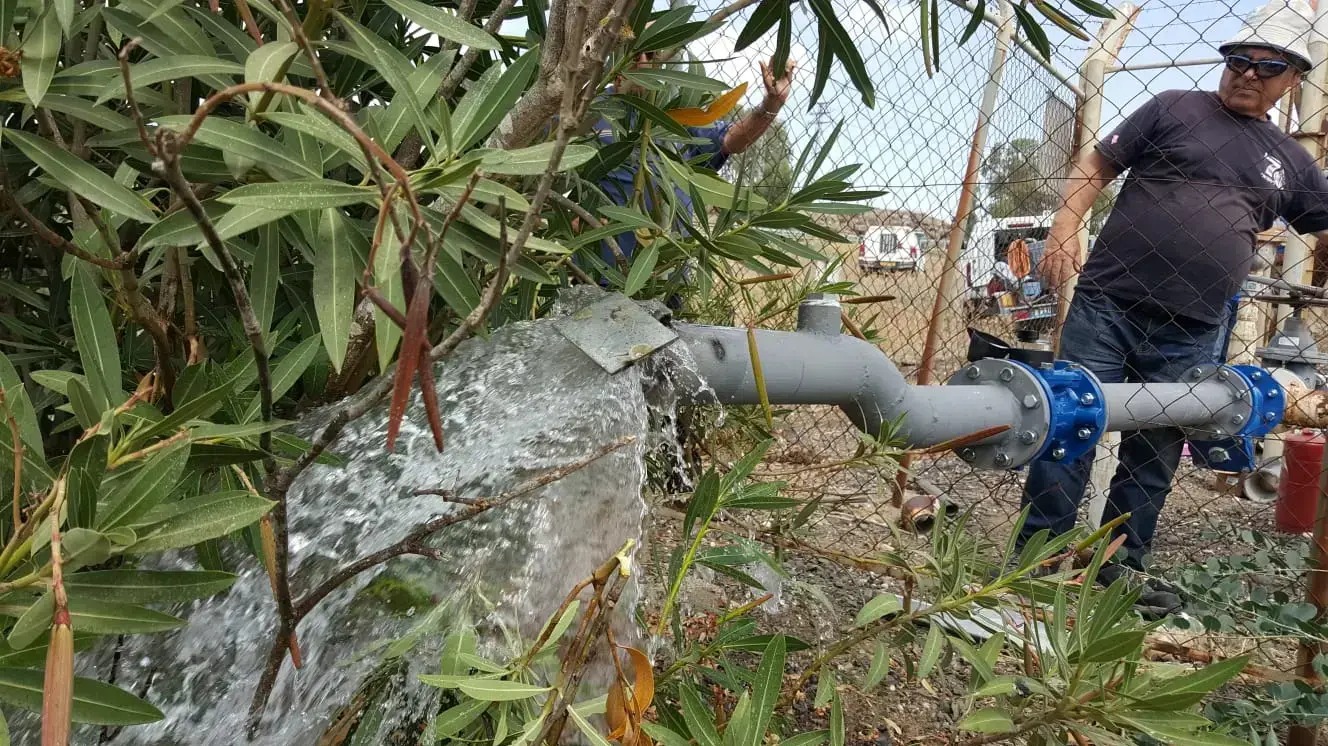 הזרמת מים למשושים הזרמת מים למשושים