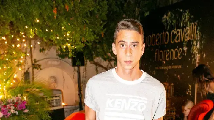 טום באום טום באום