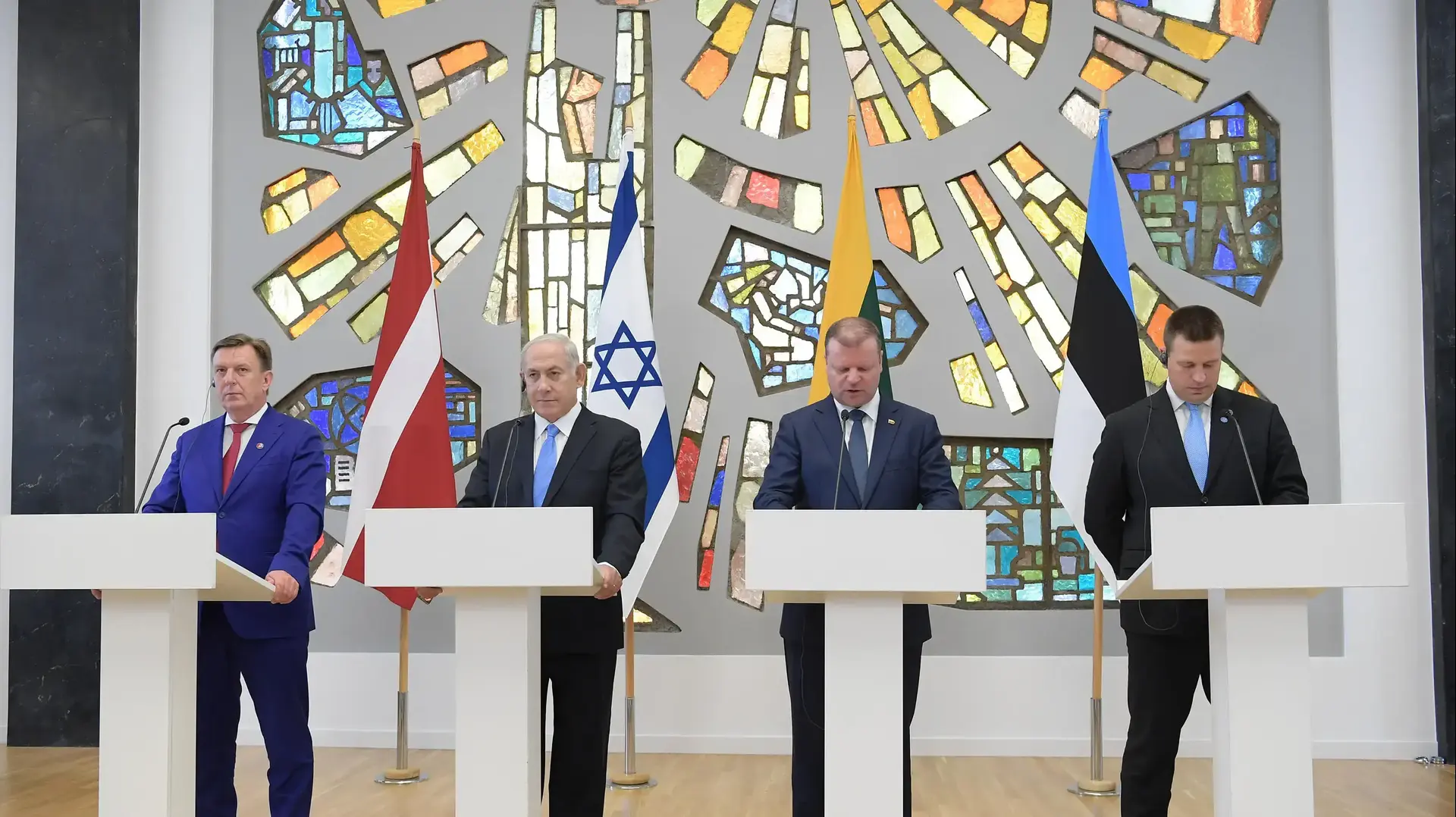 ראש הממשלה בנימין נתניהו עם ראשי הממשלות של ליטא לטביה אסטוניה ב-24 באוגוסט 2018 ראש הממשלה בנימין נתניהו עם ראשי הממשלות של ליטא לטביה אסטוניה ב-24 באוגוסט 2018