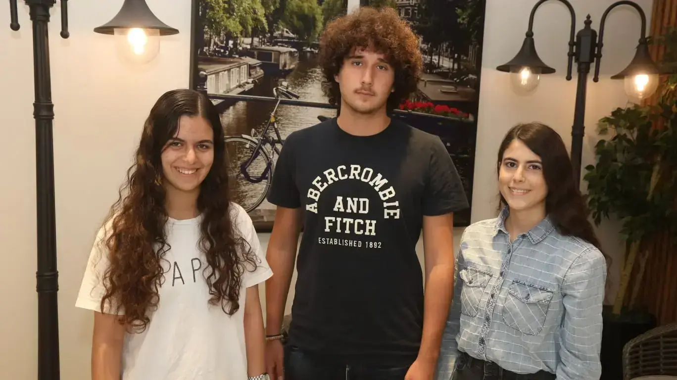סלוה זין אלדין, רז חסון וחנאן חלבי, דרוזים מדלית אל כרמל שחוזרים לבית הספר סלוה זין אלדין, רז חסון וחנאן חלבי, דרוזים מדלית אל כרמל שחוזרים לבית הספר