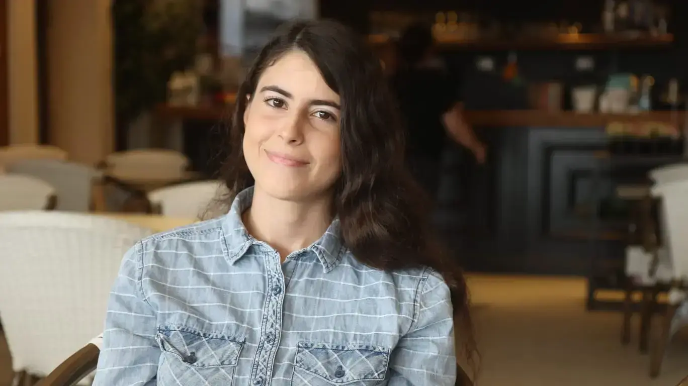 סלוה זין אלדין, דרוזית מדלית אל כרמל שחוזרת לבית הספר סלוה זין אלדין, דרוזית מדלית אל כרמל שחוזרת לבית הספר