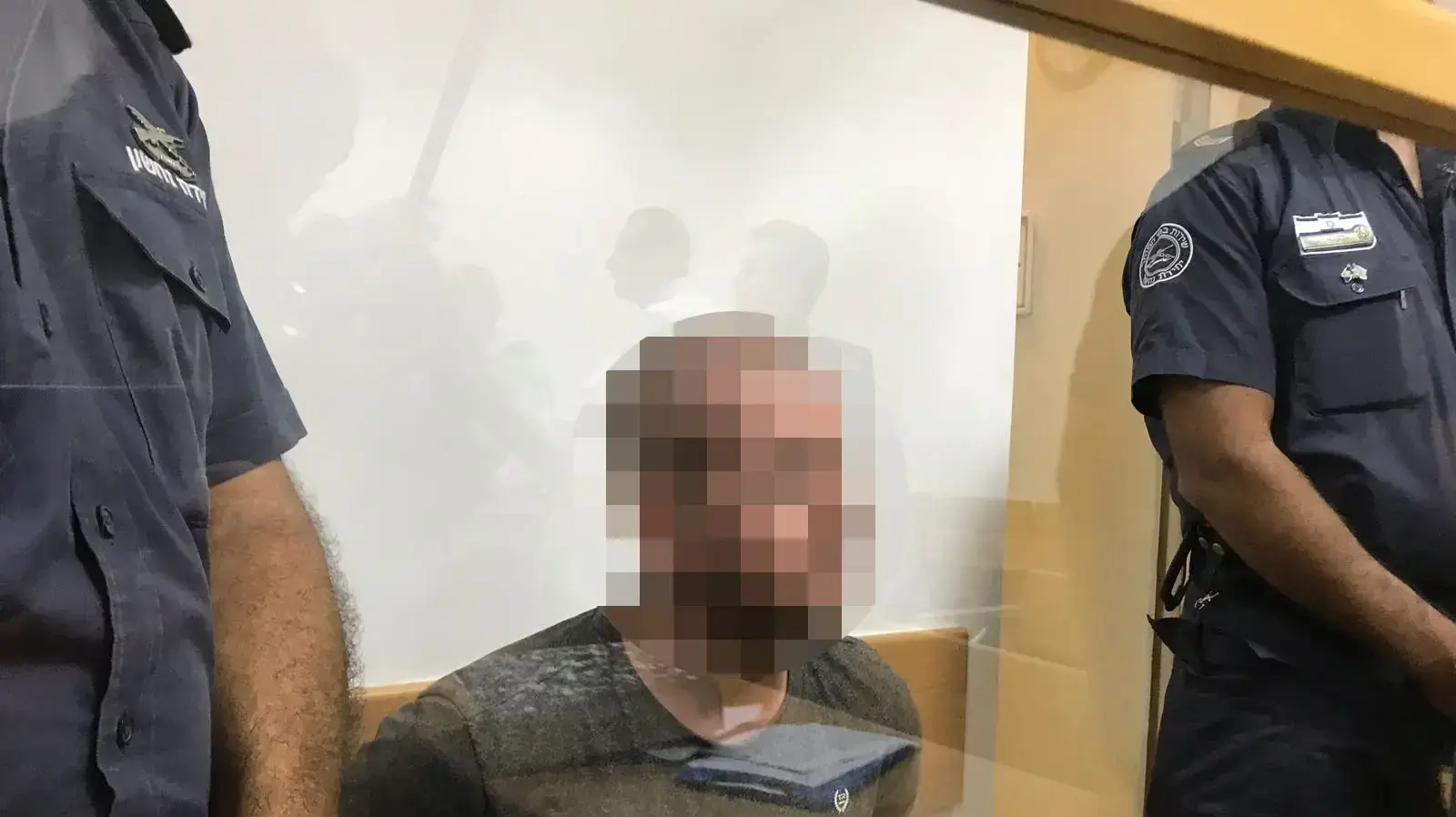 הארכת מעצר לחשוד השלישי בלינץ' שבוצע בערבים בקריית חיים בבית משפט השלום בקריות, 28 באוגוסט 2018 הארכת מעצר לחשוד השלישי בלינץ' שבוצע בערבים בקריית חיים בבית משפט השלום בקריות, 28 באוגוסט 2018