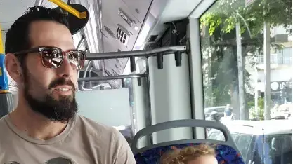 אוהד ובנו שתומכים בשביתה במעונות היום אוהד ובנו שתומכים בשביתה במעונות היום