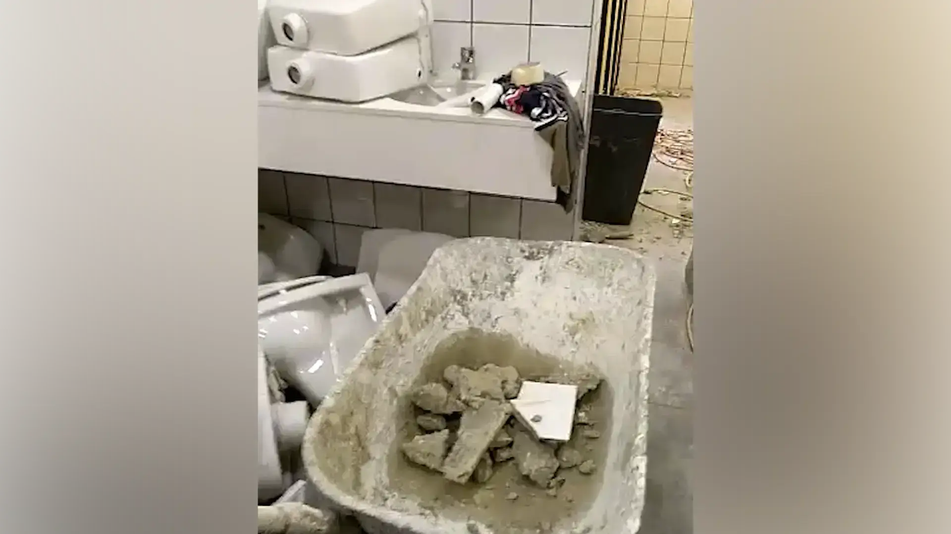 משרד החינוך סגר בית ספר בשערי תקווה לאחר שנמצאו בו ליקויים חמורים ומסכני חיים