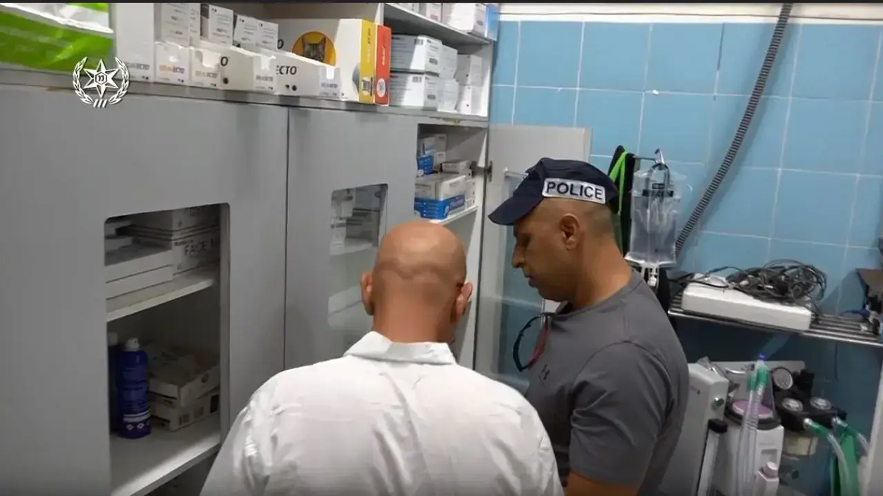 וטרינר חשוד שהתעלל בבעלי חיים והונה רשויות מקומיות וטרינר חשוד שהתעלל בבעלי חיים והונה רשויות מקומיות