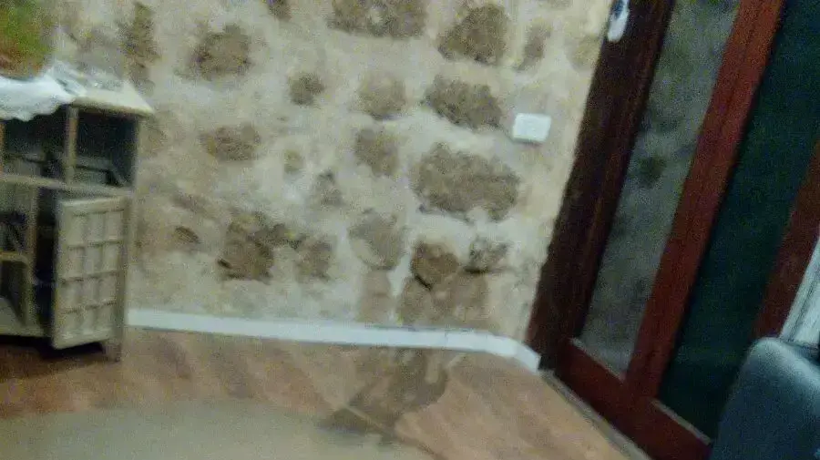 בית הכנסת הראשון בנווה צדק נפגע מעבודות בנייה סמוכות בית הכנסת הראשון בנווה צדק נפגע מעבודות בנייה סמוכות