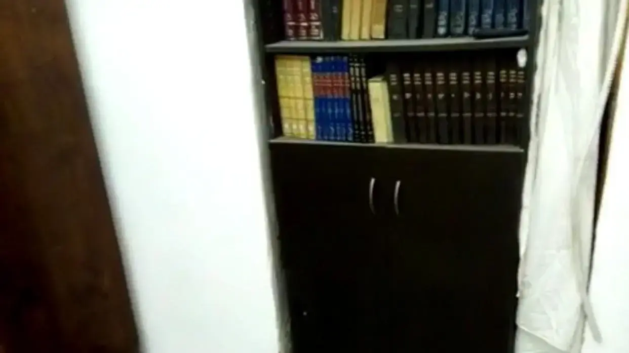 בית הכנסת הראשון בנווה צדק נפגע מעבודות בנייה סמוכות בית הכנסת הראשון בנווה צדק נפגע מעבודות בנייה סמוכות