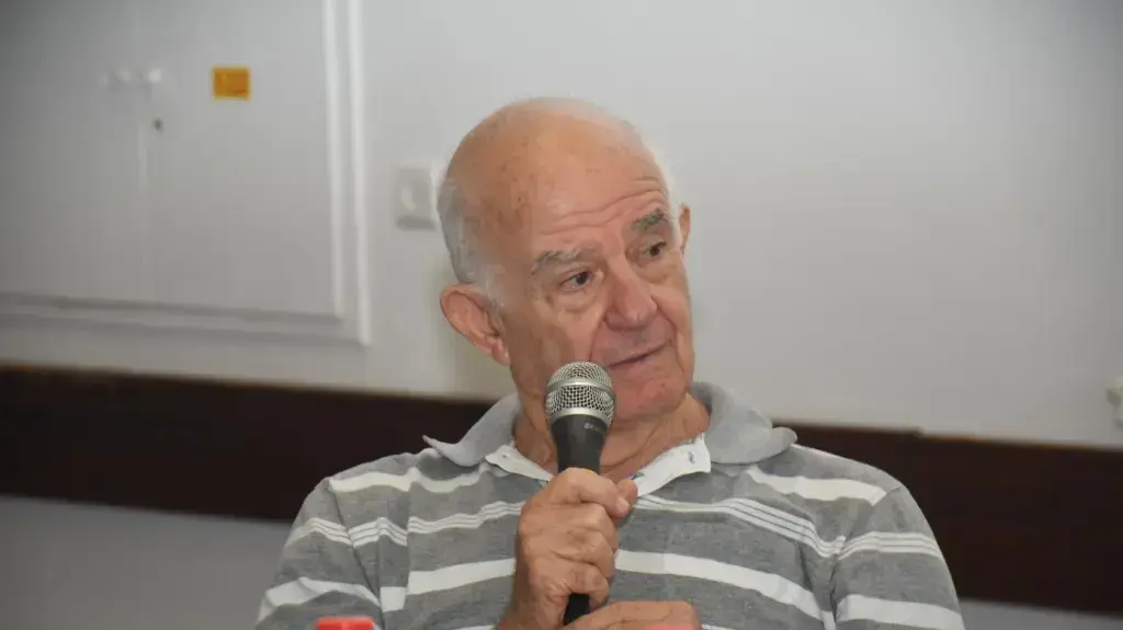 טקס לזכר מאיר טובינסקי שהוצא להורג לפני שבעים שנה טקס לזכר מאיר טובינסקי שהוצא להורג לפני שבעים שנה