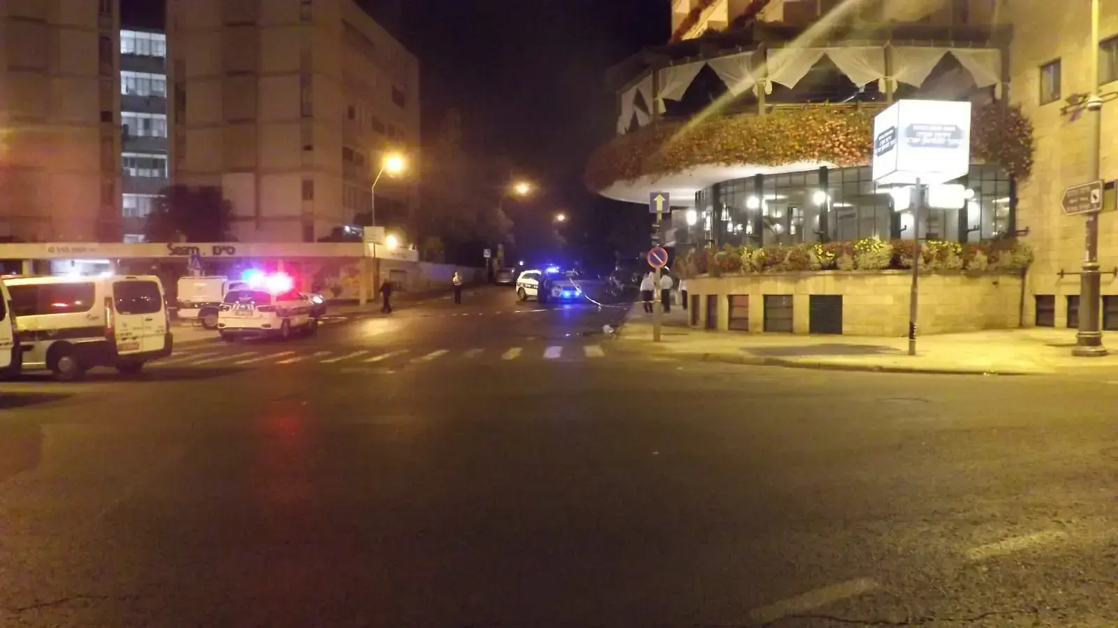 זירת תאונת הדרכים סמוך לכיכר פריז בירושלים בה נהרג אדם בן 30 24 בספטמבר 2018 זירת תאונת הדרכים סמוך לכיכר פריז בירושלים בה נהרג אדם בן 30 24 בספטמבר 2018