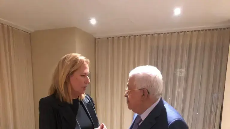 לבני ואבו מאזן לבני ואבו מאזן