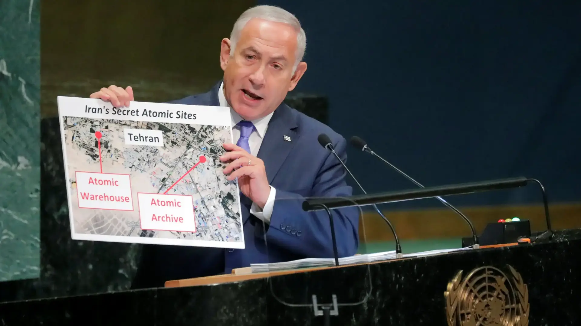 ראש הממשלה, בנימין נתניהו חושף מפה של מתקן אטומי סודי בטהרן בעצרת הכללית של האו"ם ראש הממשלה, בנימין נתניהו חושף מפה של מתקן אטומי סודי בטהרן בעצרת הכללית של האו"ם