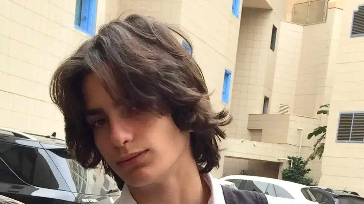 ארי נשר במדי מד"א כשהיה מתנדב בארגון