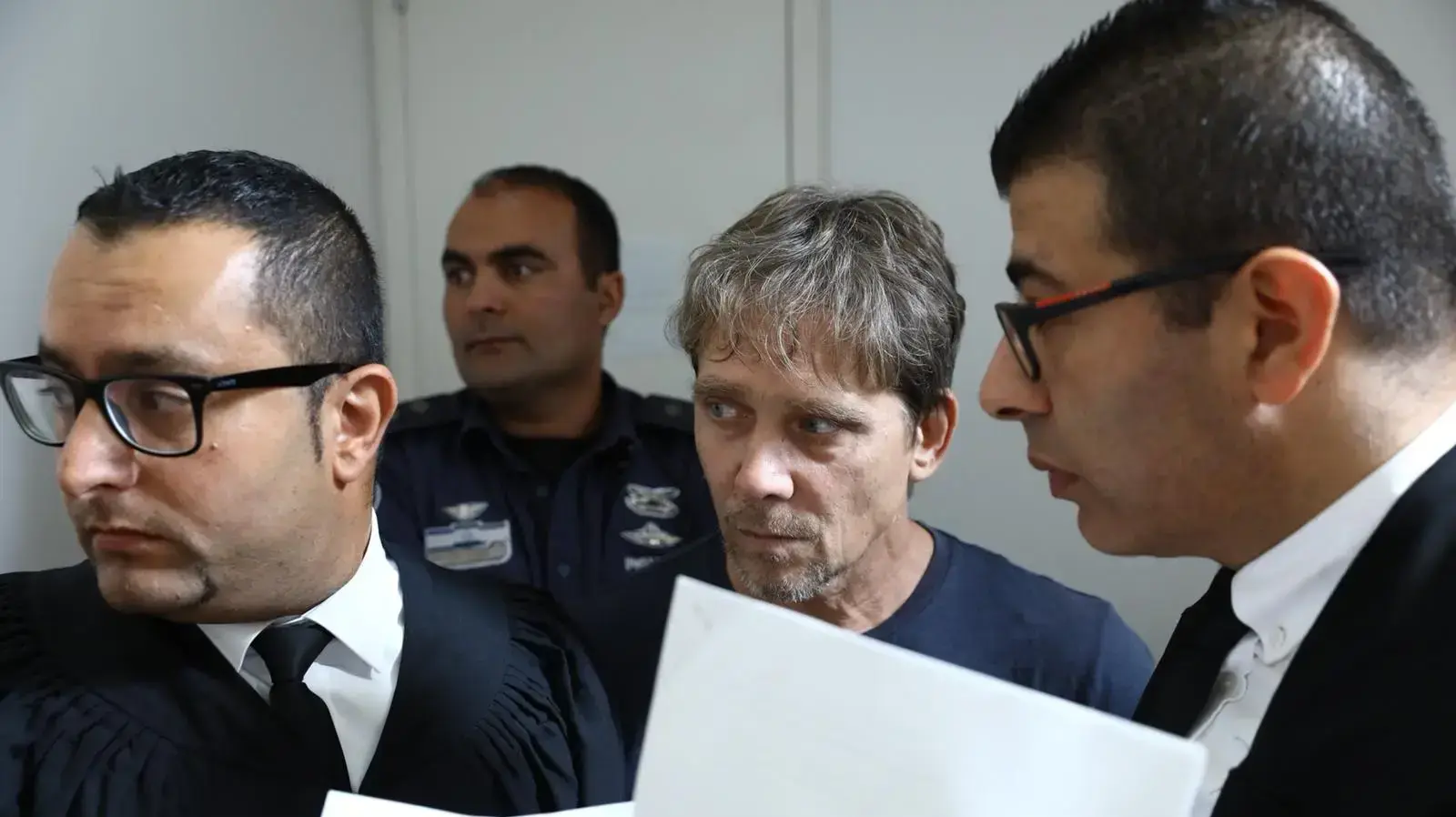 ולדימיר פז'טנב בבית המשפט המחוזי חיפה עם הגשת כתב האישום 