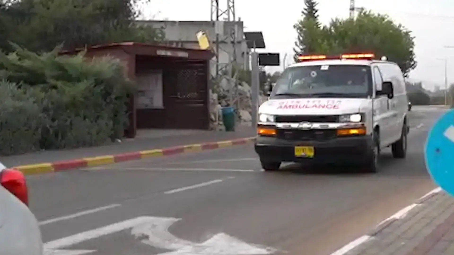 אירוע ירי בברקן - תיעוד: עובד פלסטיני ירה ופצע 3 עובדים באזור התעשייה שבשומרון, ונמלט אירוע ירי בברקן - תיעוד: עובד פלסטיני ירה ופצע 3 עובדים באזור התעשייה שבשומרון, ונמלט