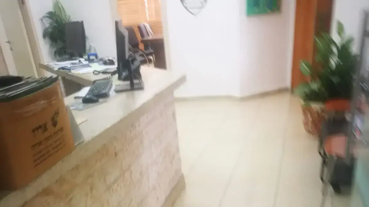זירת המבנה בו בוצע הירי באזור התעשיה ברקן בשומרון זירת המבנה בו בוצע הירי באזור התעשיה ברקן בשומרון