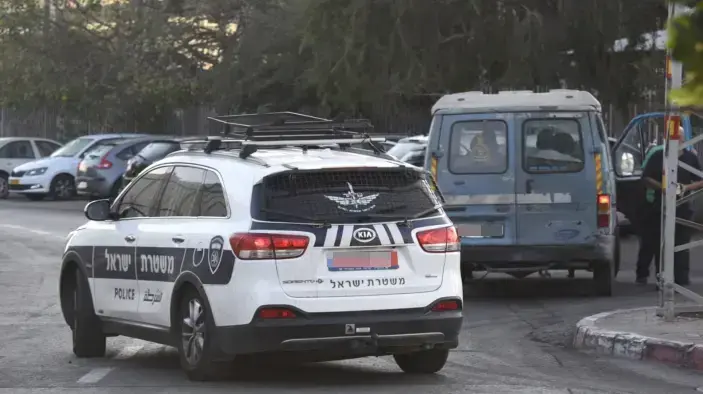 כוחות משטרה באזור התעשייה ברקן לאחר הפיגוע כוחות משטרה באזור התעשייה ברקן לאחר הפיגוע