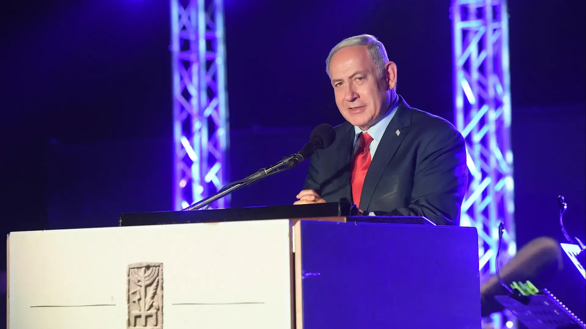 ראש הממשלה בנימין נתניהו ורעייתו שרה בחנוכת בית כנסת באתר הארכיאולוגי "עין קשתות"-רמת הגולן ראש הממשלה בנימין נתניהו ורעייתו שרה בחנוכת בית כנסת באתר הארכיאולוגי "עין קשתות"-רמת הגולן