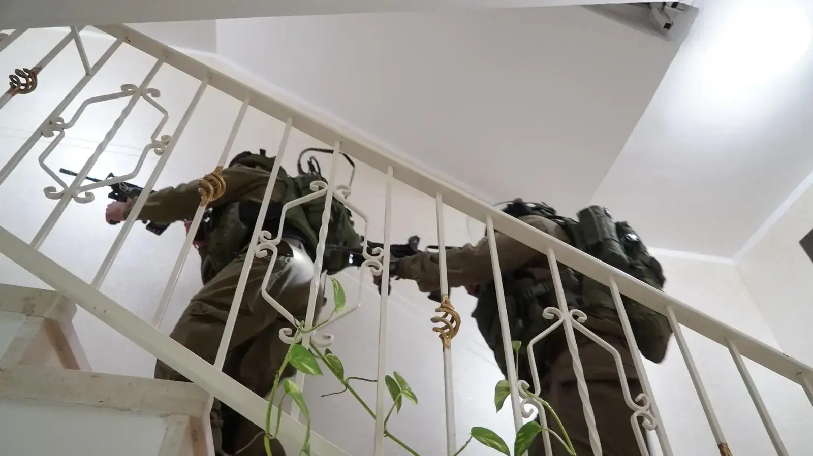 פעילות צה"ל בכפר שוויקה ממנו יצא המחבל שביצע את הפיגוע בברקן 9 אוקטובר 2018 פעילות צה"ל בכפר שוויקה ממנו יצא המחבל שביצע את הפיגוע בברקן 9 אוקטובר 2018