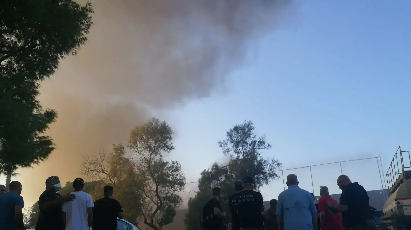 עשן בעוטף עזה בעקבות ההפגנות המתקיימות סמוך לגדר הגבול 12 אוקטובר 2018 עשן בעוטף עזה בעקבות ההפגנות המתקיימות סמוך לגדר הגבול 12 אוקטובר 2018