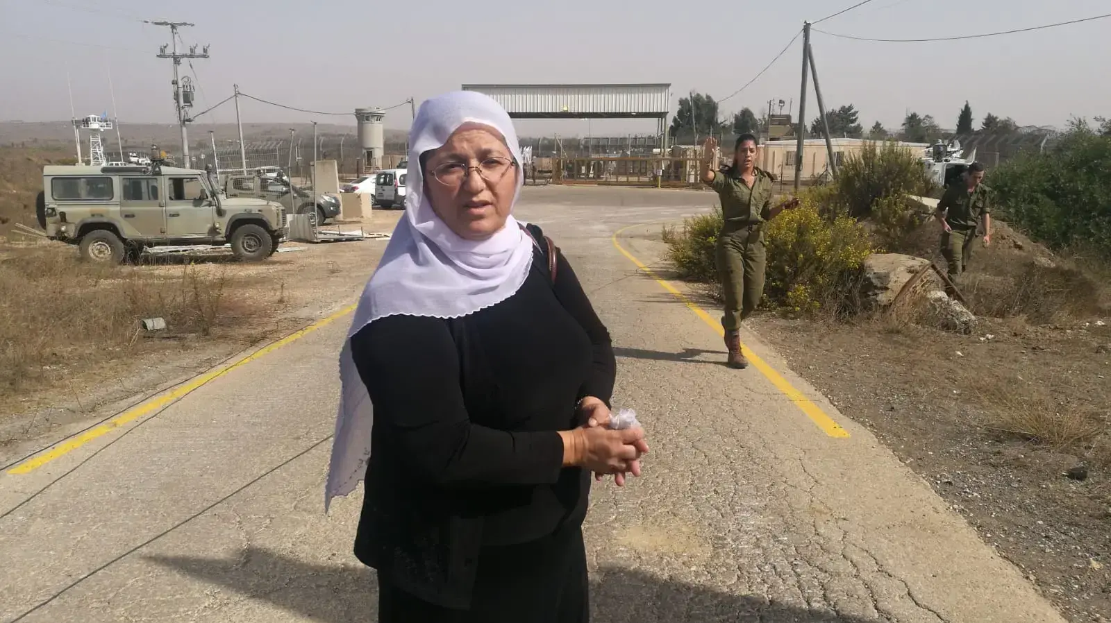 מעבר קוניטרה אמירה איברהים ממג'דל שמס שמחה שהדלת נפתחת מעבר קוניטרה אמירה איברהים ממג'דל שמס שמחה שהדלת נפתחת