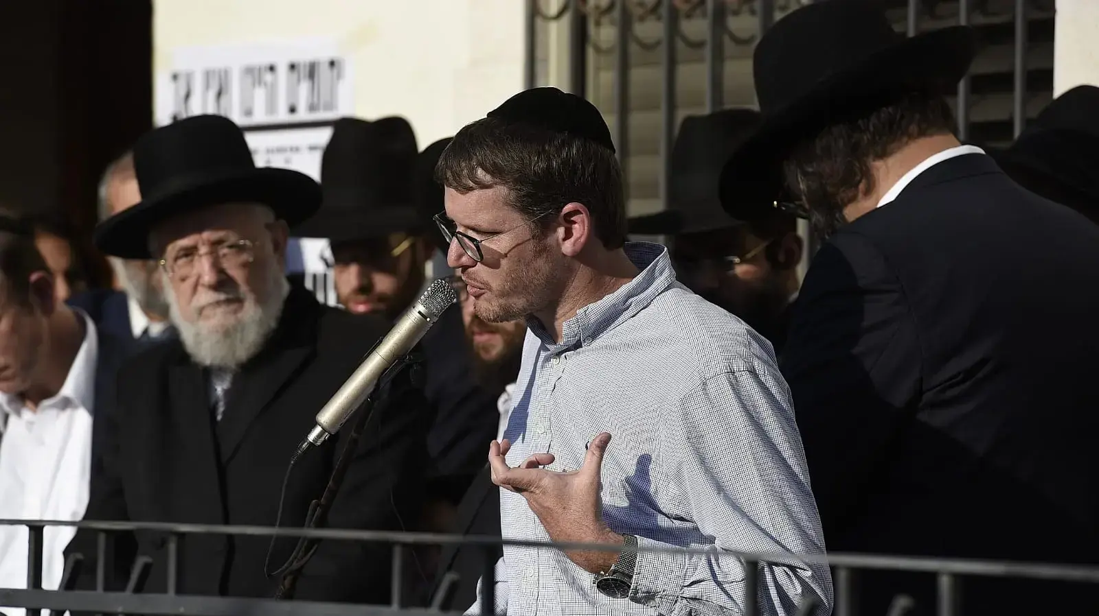 דב וינרוט, בנו של עו"ד יעקב וינרוט ז"ל בהתכנסות והספדים לזכרו, רמת גן דב וינרוט, בנו של עו"ד יעקב וינרוט ז"ל בהתכנסות והספדים לזכרו, רמת גן