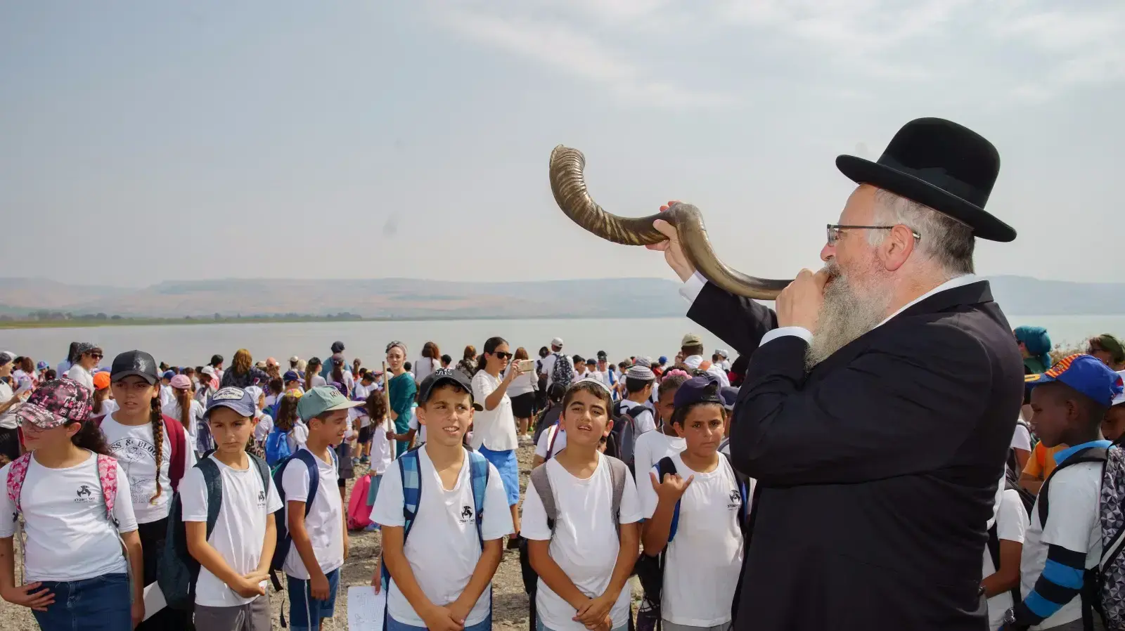 הרב הראשי של צפת נושא תפילה לגשם לכנרת הרב הראשי של צפת נושא תפילה לגשם לכנרת