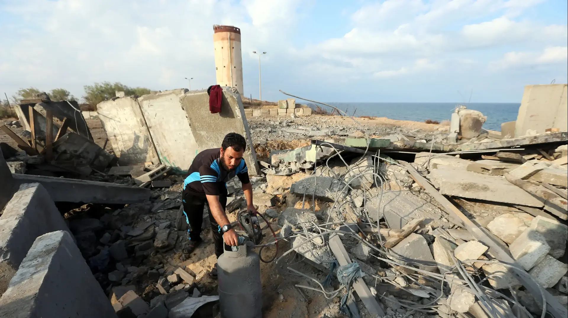 הרס כתוצאה מתקיפות צה"ל בעזה הרס כתוצאה מתקיפות צה"ל בעזה