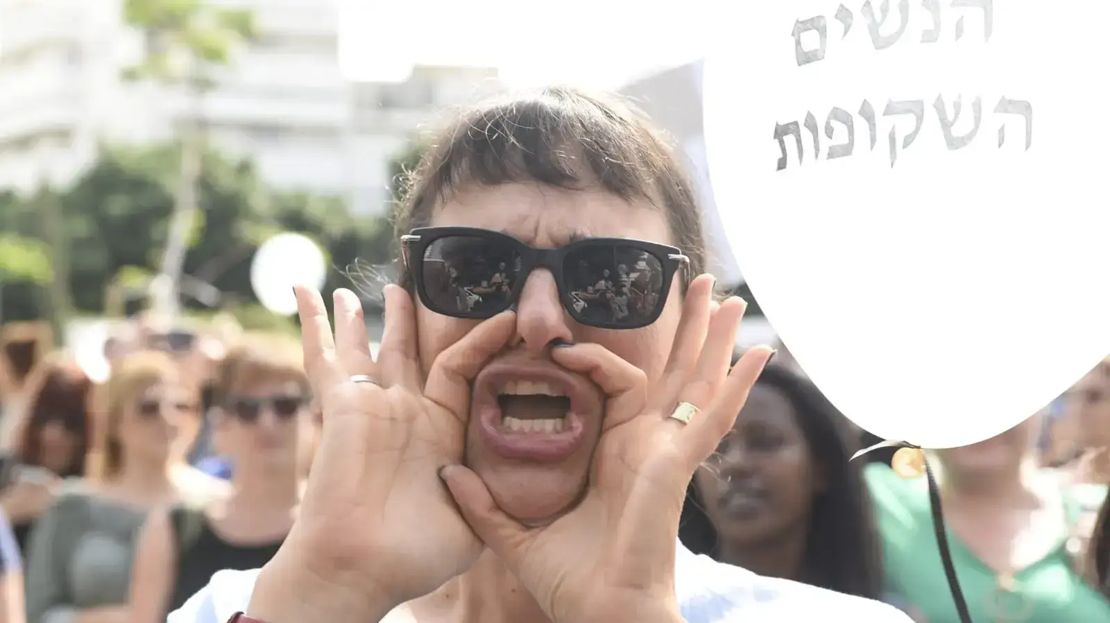הפגנה נגד אלימות כלפי נשים בכיכר דיזינגוף, ת"א הפגנה נגד אלימות כלפי נשים בכיכר דיזינגוף, ת"א