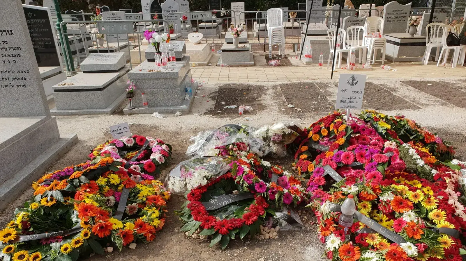 הלוויה של משפחת אביטן בבית הקברות בקצרין - תאונה ים המלח - 19/10/2018