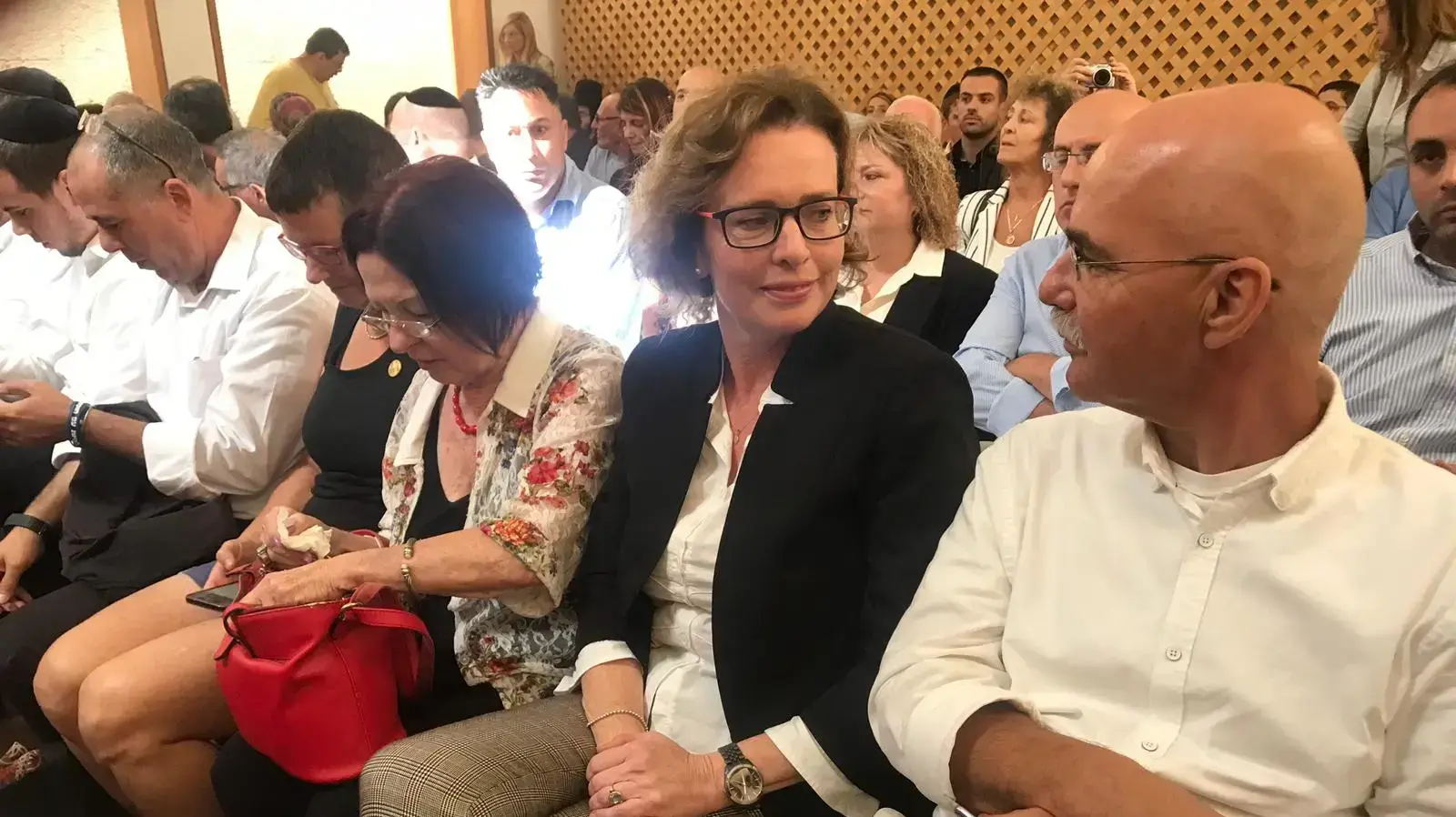 עינת קליש במהלך עתירתה עינת קליש במהלך עתירתה