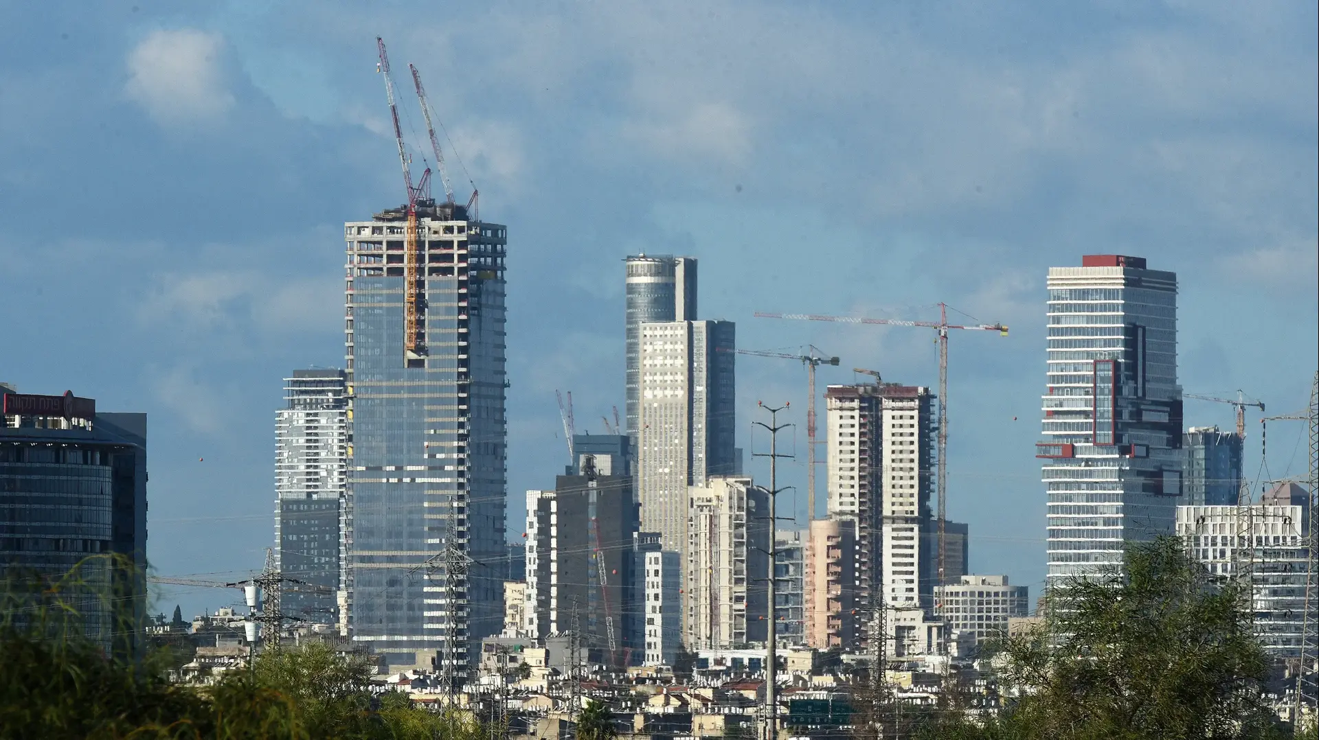 בניינים נדל"ן גוש דן שטחים ירוקים בניינים נדל"ן גוש דן שטחים ירוקים